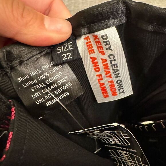 Hot Pink Black Lace Steel Boned Lace Up Back Corset Size 22 NWT - Picture 5 of 10